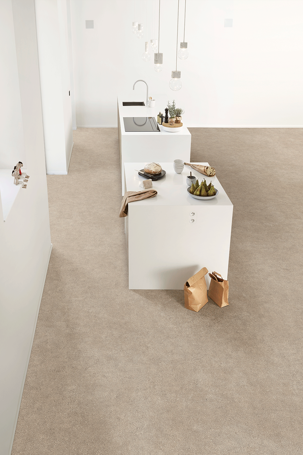 Roundwood 696L
